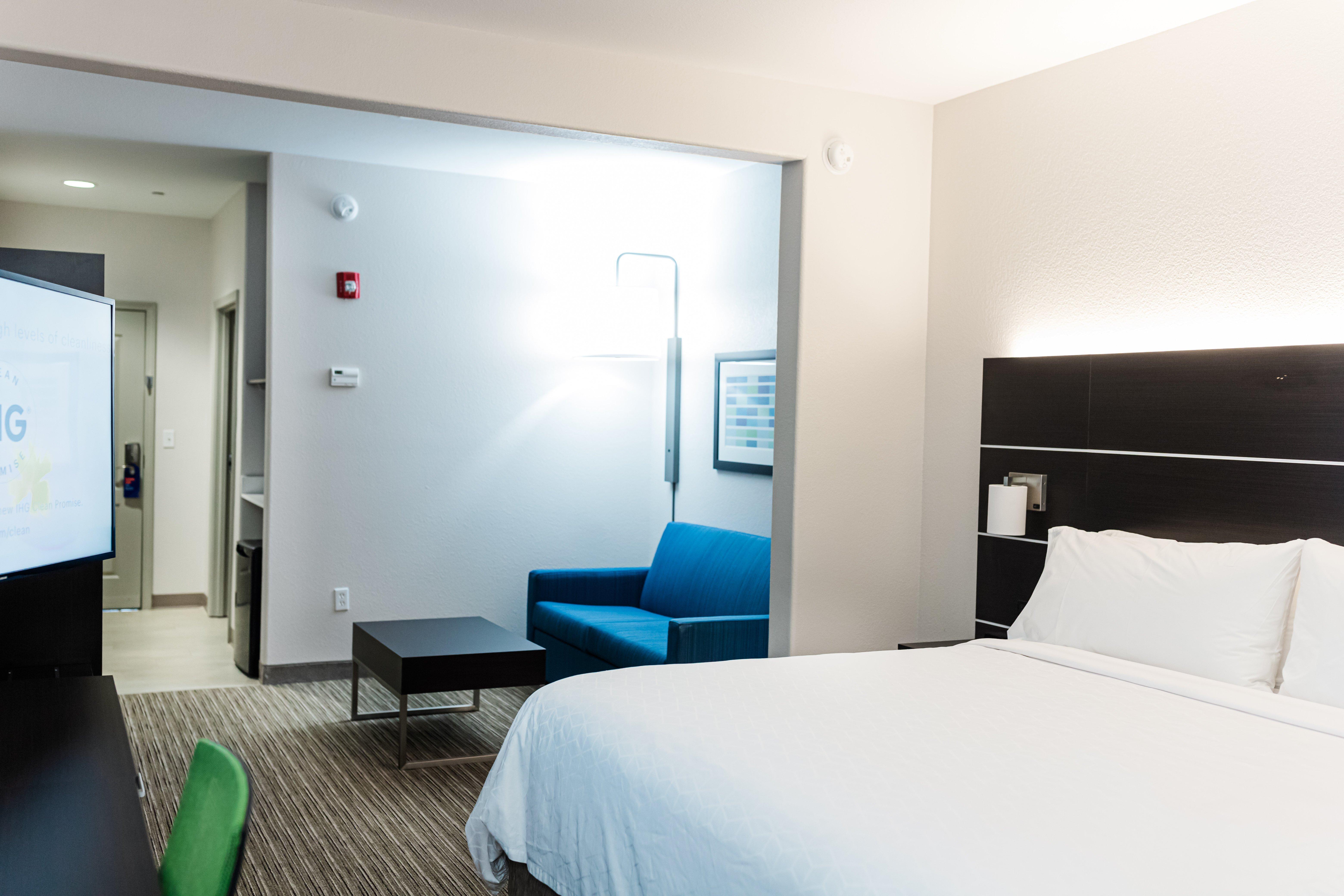Holiday Inn Express Hotel & Suites Greenville By Ihg Exterior foto