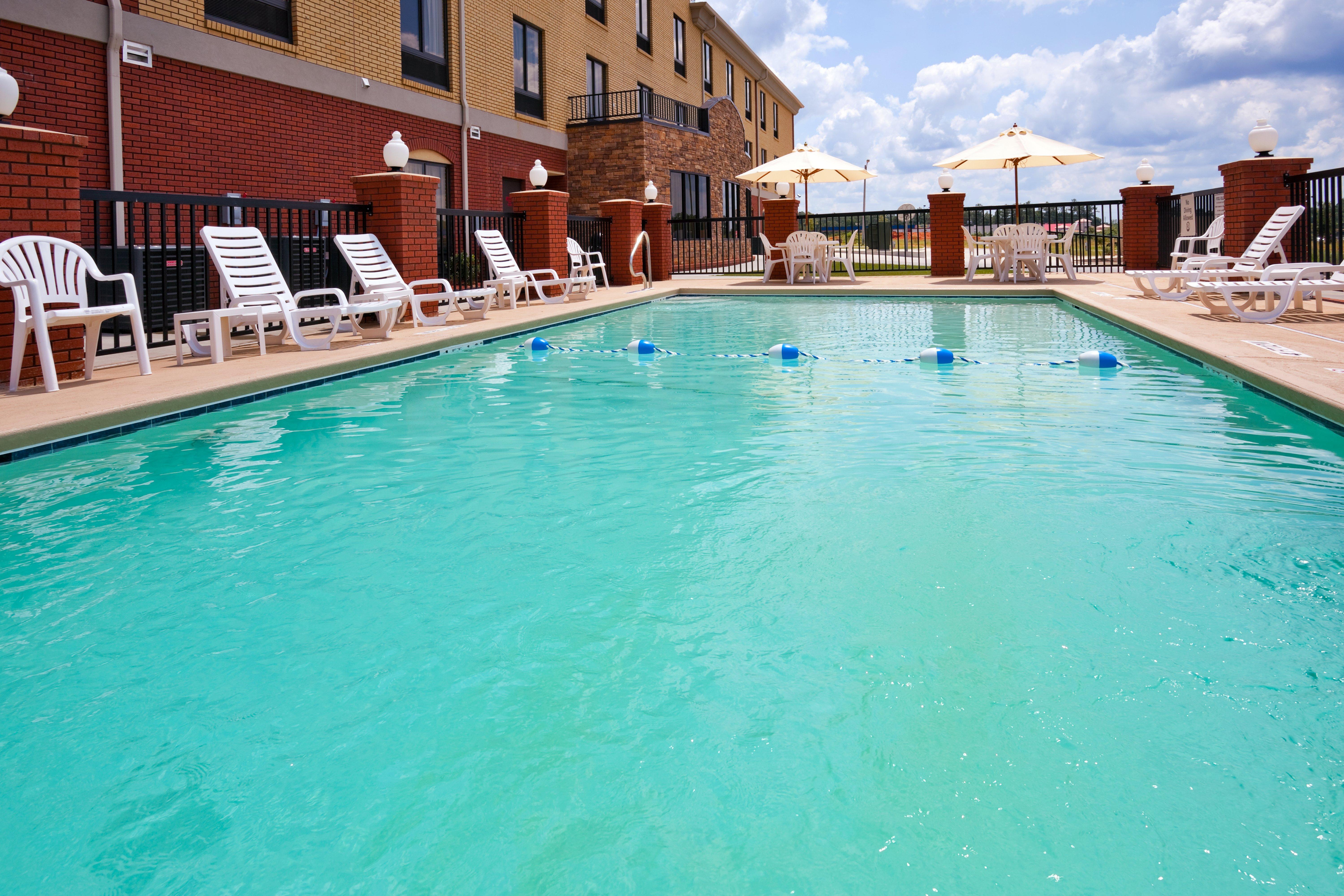 Holiday Inn Express Hotel & Suites Greenville By Ihg Exterior foto